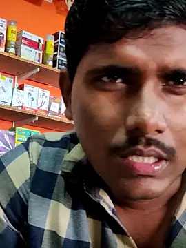 Snapshot of Markroco696 chatting on October 21, 3:40 am Markroco696 online show from October 21, 3:40 am