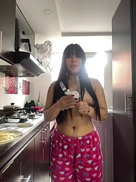 BrendaCrean online show from February 24, 2:37 pm