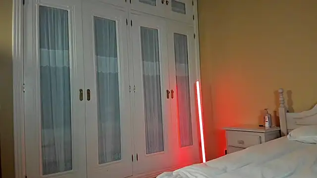 suzysuza online show from September 25, 3:16 pm