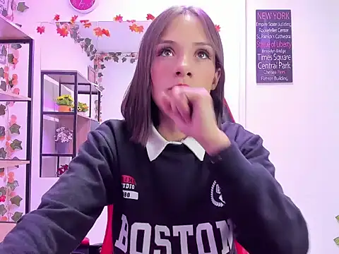 Tammy Thompson  online show from November 6, 12:28 pm