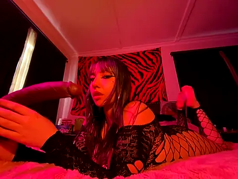 Snapshot of GoddessJemma chatting on September 8, 9:14 pm GoddessJemma online show from September 8, 9:14 pm