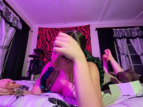 Snapshot of GoddessJemma chatting on September 24, 2:15 am GoddessJemma online show from September 24, 2:15 am