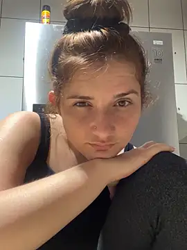 Bininhas2 online show from October 17, 6:49 am