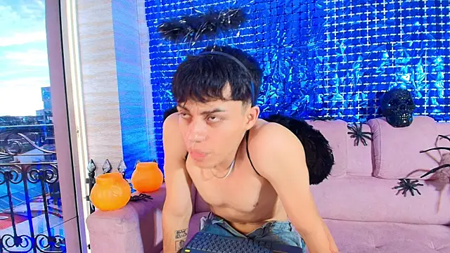 Dani rivass online show from October 15, 11:32 am