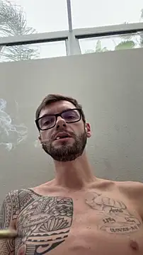 Leonsouzaof online show from April 24, 6:32 pm