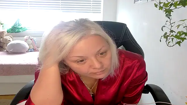 Linsy Kim online show from February 11, 11:04 am