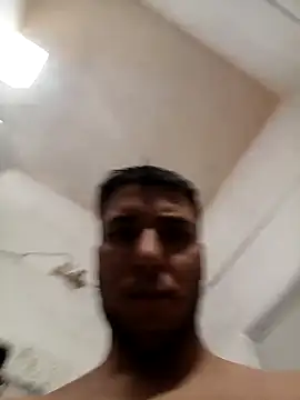 Snapshot of andersonuy25 chatting on October 29, 1:57 pm andersonuy25 online show from October 29, 1:57 pm