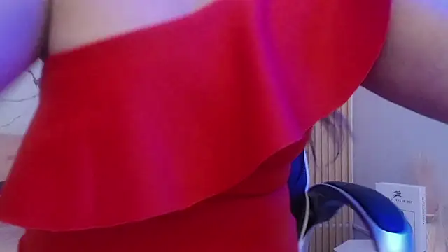 Snapshot of tamara_ch1 chatting on December 5, 3:26 am tamara ch1 online show from December 5, 3:26 am