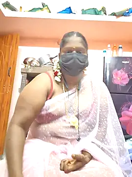 Snapshot of bakyasree143 chatting on October 26, 1:33 am bakyasree143 online show from October 26, 1:33 am