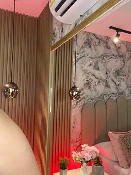 Snapshot of MellanyStorm chatting on November 6, 1:45 pm MellanyStorm online show from November 6, 1:45 pm