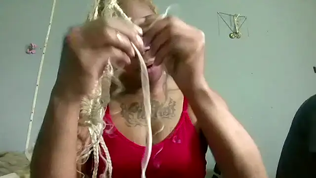 Tishrella6 online show from March 8, 7:17 pm