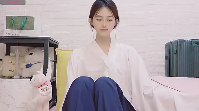 Snapshot of marina-cutegirll chatting on October 2, 12:01 pm marina-cutegirll online show from October 2, 12:01 pm