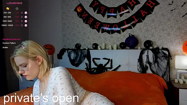 Snapshot of Brittney_Shaw chatting on October 26, 4:13 pm Brittney Shaw online show from October 26, 4:13 pm