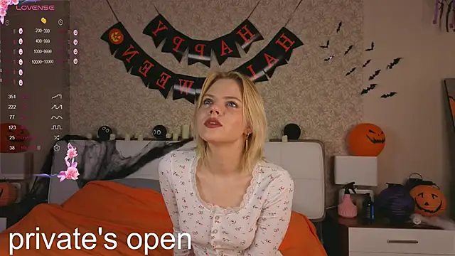 Snapshot of Brittney_Shaw chatting on November 1, 2:08 pm Brittney Shaw online show from November 1, 2:08 pm