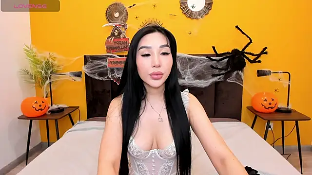 Snapshot of Jennifer_Munoz chatting on October 29, 1:30 am Jennifer Munoz online show from October 29, 1:30 am