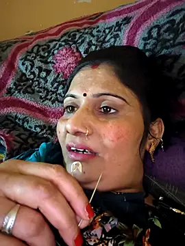 Snapshot of Rakhi99x chatting on December 3, 9:18 am Rakhi99x online show from December 3, 9:18 am