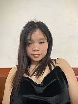 Snapshot of Ngoc-bbi chatting on November 10, 5:45 pm Ngoc-bbi online show from November 10, 5:45 pm