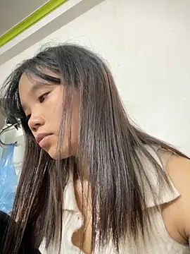 Snapshot of Ngoc-bbi chatting on November 11, 5:51 am Ngoc-bbi online show from November 11, 5:51 am