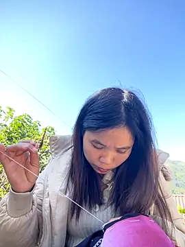 Snapshot of Ngoc-bbi chatting on November 26, 3:40 am Ngoc-bbi online show from November 26, 3:40 am