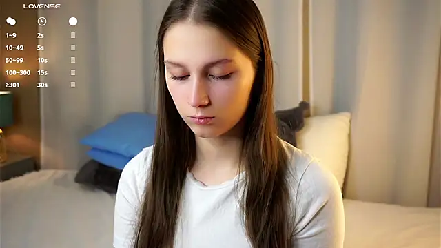 MelaniSeiver online show from November 25, 1:05 am