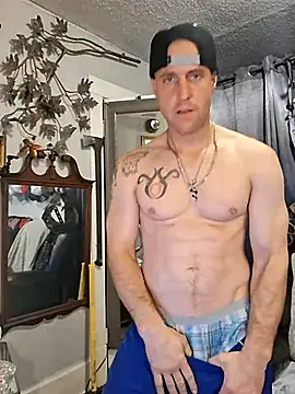 Snapshot of jakestatefarm217 chatting on December 18, 8:42 am jakestatefarm217 online show from December 18, 8:42 am