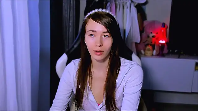 ZoyaMill online show from October 15, 5:07 am