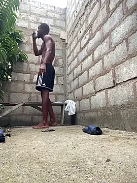 Snapshot of Makemecum634941 chatting on October 27, 8:29 am Makemecum634941 online show from October 27, 8:29 am