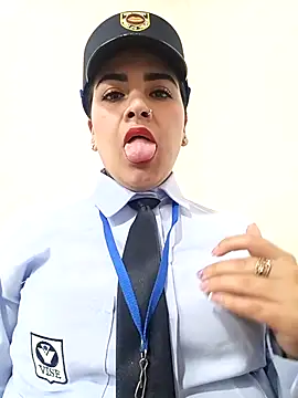 Snapshot of MAYE__13 chatting on October 17, 12:52 pm MAYE 13 online show from October 17, 12:52 pm