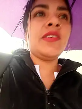 Snapshot of MAYE__13 chatting on November 28, 12:08 pm MAYE 13 online show from November 28, 12:08 pm