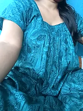 Snapshot of Aaradhya_Sharma chatting on October 24, 11:28 am Aaradhya Sharma online show from October 24, 11:28 am