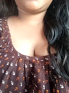 Snapshot of Aaradhya_Sharma chatting on October 27, 9:57 am Aaradhya Sharma online show from October 27, 9:57 am