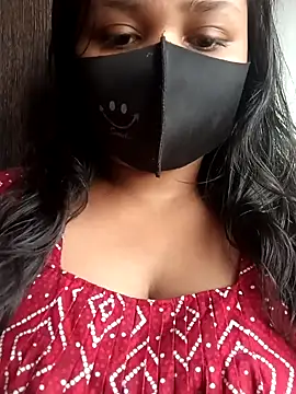 Snapshot of Aaradhya_Sharma chatting on October 28, 8:29 am Aaradhya Sharma online show from October 28, 8:29 am