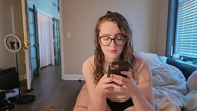 Snapshot of knottybunny chatting on November 28, 2:53 pm knottybunny online show from November 28, 2:53 pm