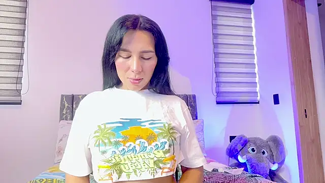 greciadom555 online show from September 16, 1:56 pm