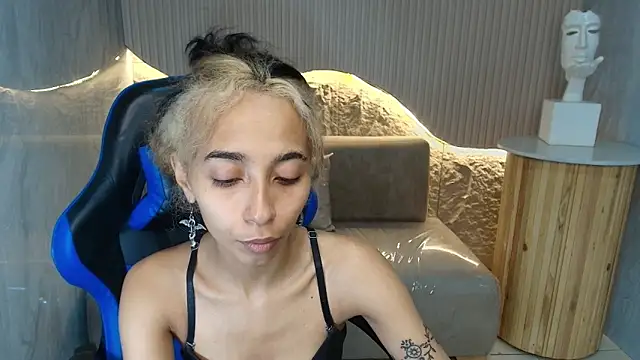 Agnis ink r online show from October 21, 12:50 pm