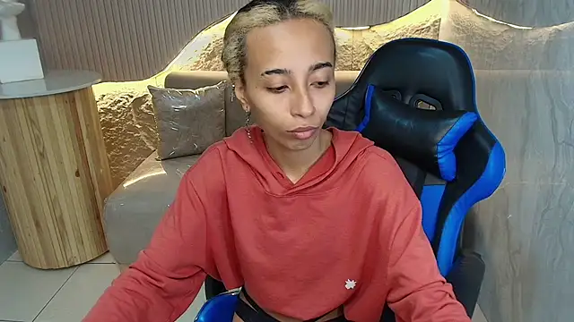 Agnis ink r online show from November 11, 1:11 pm