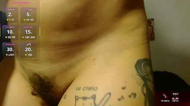 Divinejewel444 online show from November 8, 10:04 am