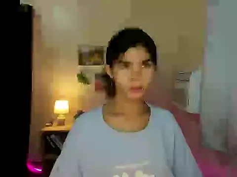 Snapshot of dianne_swift chatting on October 24, 10:39 pm dianne swift online show from October 24, 10:39 pm