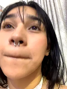 Kylie Patrick online show from November 22, 1:15 am