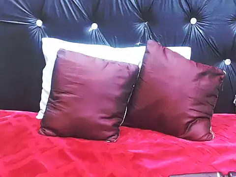 AppleAss02 online show from November 13, 5:01 pm