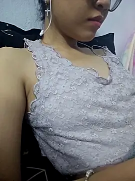 Snapshot of _Thaotam_ chatting on October 10, 11:09 am  Thaotam  online show from October 10, 11:09 am