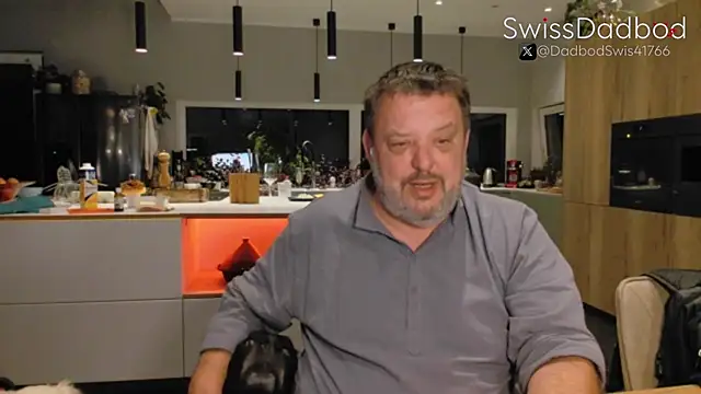 Snapshot of SwissDadbod chatting on October 2, 6:59 pm SwissDadbod online show from October 2, 6:59 pm