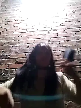 miss-su online show from October 9, 6:50 pm