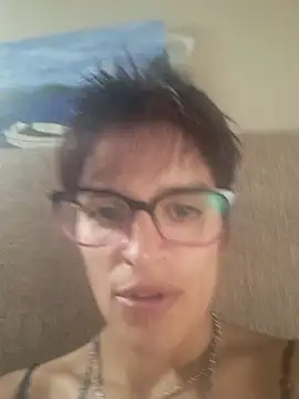 Snapshot of culitobosterook chatting on October 15, 10:59 am culitobosterook online show from October 15, 10:59 am