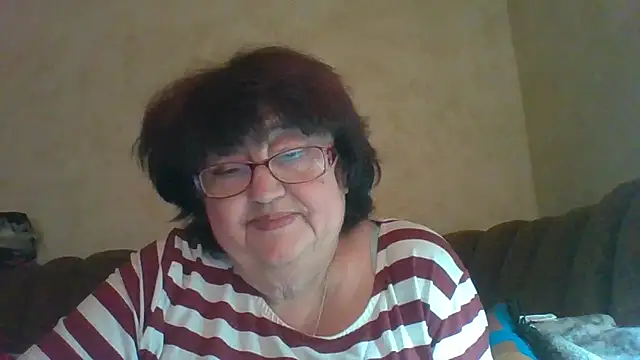 Snapshot of MilaSky5303 chatting on October 8, 11:08 am MilaSky5303 online show from October 8, 11:08 am