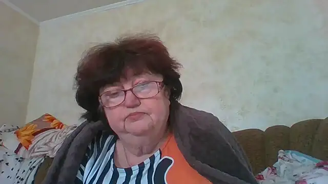 Snapshot of MilaSky5303 chatting on October 15, 11:54 am MilaSky5303 online show from October 15, 11:54 am