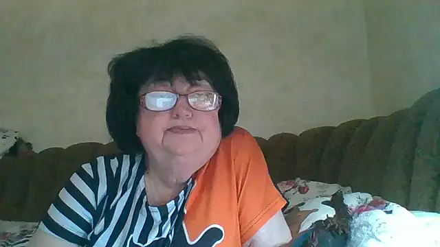 Snapshot of MilaSky5303 chatting on November 6, 1:12 pm MilaSky5303 online show from November 6, 1:12 pm