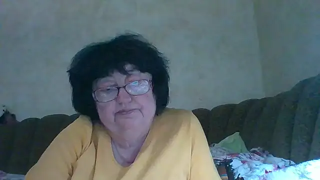 Snapshot of MilaSky5303 chatting on November 7, 11:43 am MilaSky5303 online show from November 7, 11:43 am