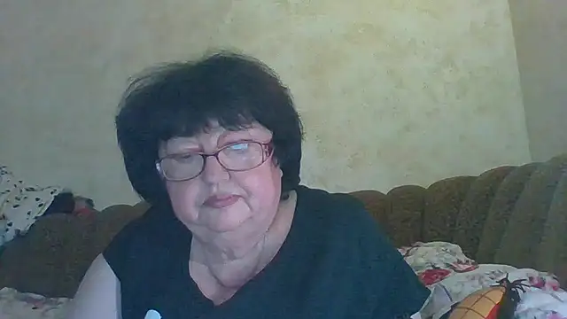 Snapshot of MilaSky5303 chatting on November 8, 11:10 am MilaSky5303 online show from November 8, 11:10 am