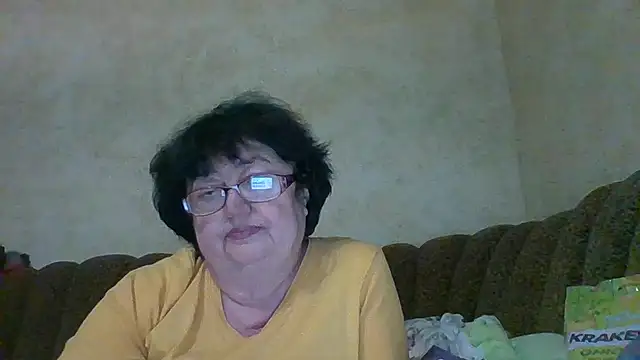 Snapshot of MilaSky5303 chatting on November 13, 4:06 pm MilaSky5303 online show from November 13, 4:06 pm